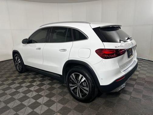 2024 Mercedes-Benz GLA 250 Base