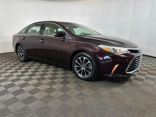 Sizzling Crimson Mica 2017 Toyota Avalon XLE Premium