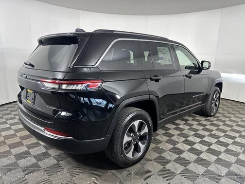 2023 Jeep Grand Cherokee 4xe Base