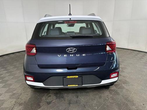 2023 Hyundai VENUE Limited