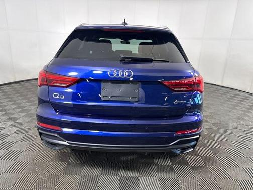 2022 Audi Q3 45 S line Premium