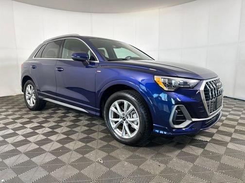 2022 Audi Q3 45 S line Premium