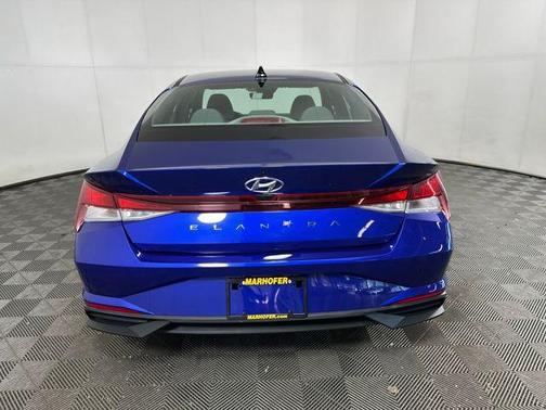 2023 Hyundai ELANTRA SE