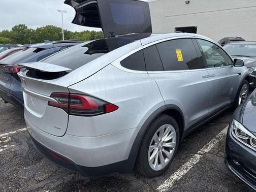 2017 Tesla Model X 75D