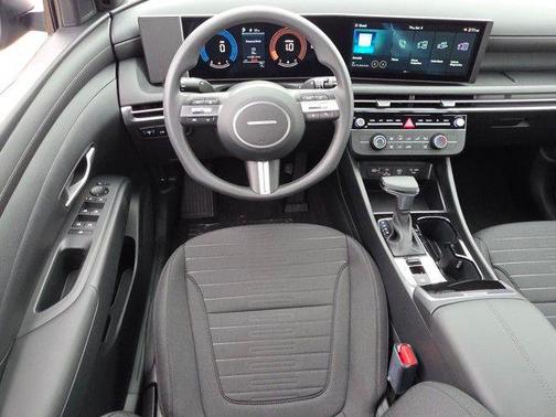 2025 Hyundai SANTA CRUZ SE