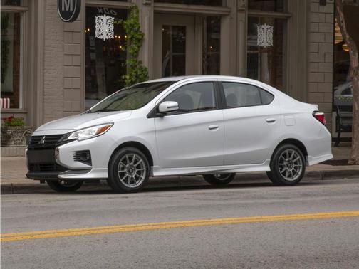 White Diamond 2023 Mitsubishi Mirage G4 ES