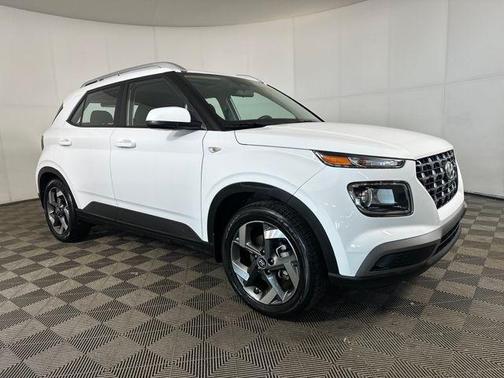 2023 Hyundai VENUE SEL