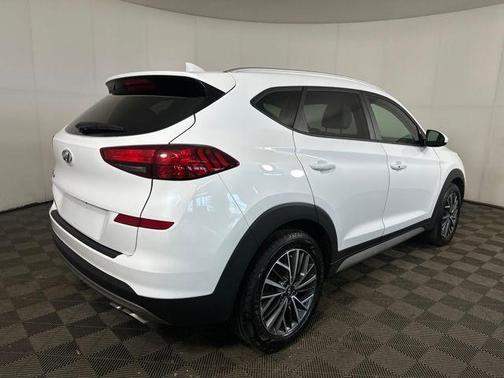 2021 Hyundai TUCSON SEL