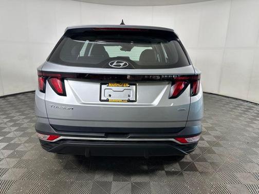 2023 Hyundai TUCSON SE