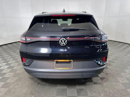 Deep Black 2023 Volkswagen ID.4 Pro