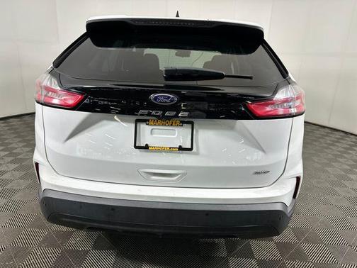 2021 Ford Edge SE
