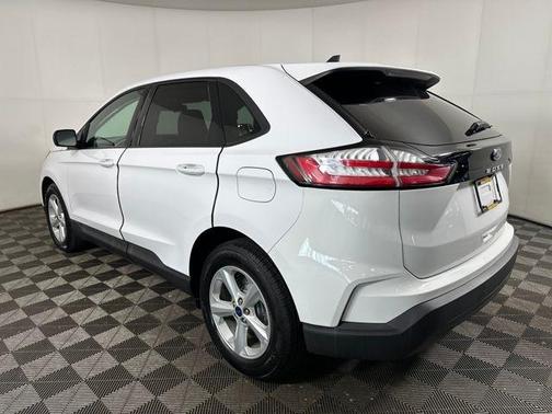 2021 Ford Edge SE