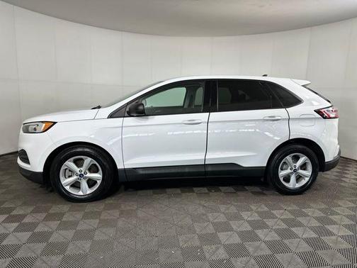 2021 Ford Edge SE