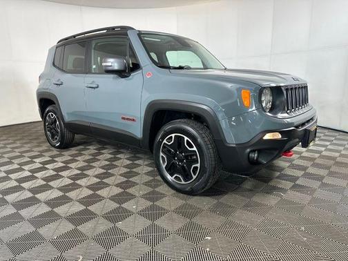 2016 Jeep Renegade Trailhawk