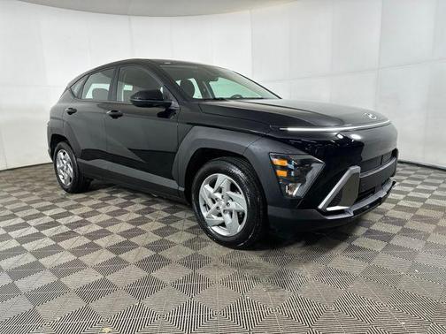 2025 Hyundai KONA SE