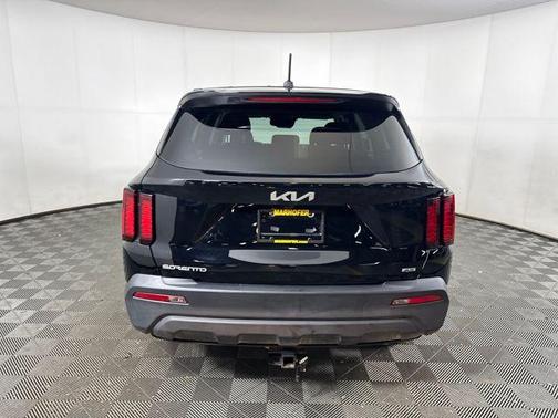2023 Kia Sorento LX
