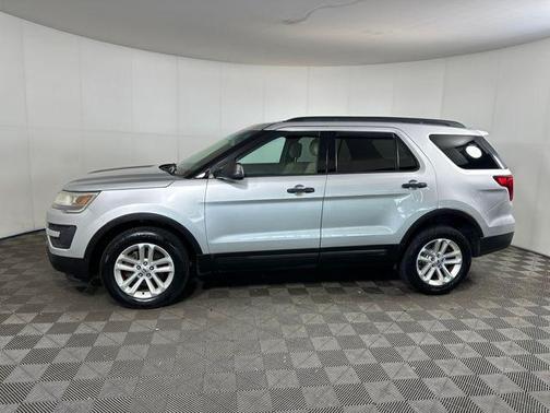 2016 Ford Explorer Base