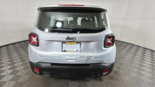 Glacier Metallic Clearcoat 2021 Jeep Renegade Sport