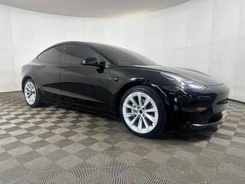 2022 Tesla Model 3 Long Range
