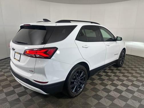 2022 Chevrolet Equinox FWD RS