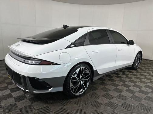 2023 Hyundai IONIQ 6 SEL