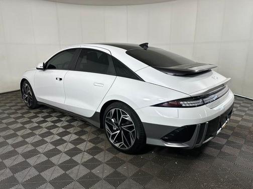 2023 Hyundai IONIQ 6 SEL