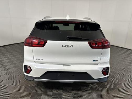 2022 Kia Niro LXS