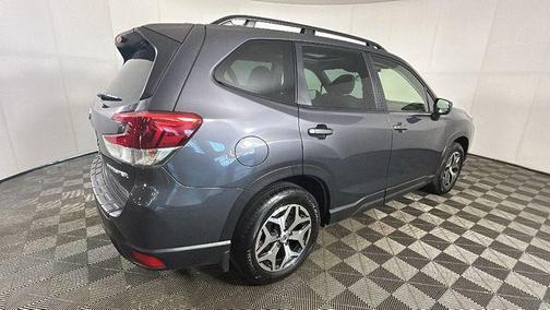Magnetite Gray Metallic 2023 Subaru Forester Premium