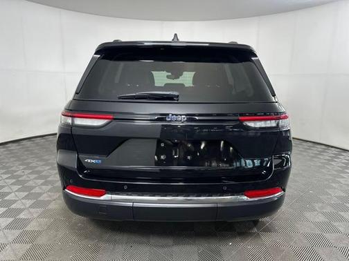 2022 Jeep Grand Cherokee 4xe Base