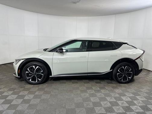 Glacier 2024 Kia EV6 Wind