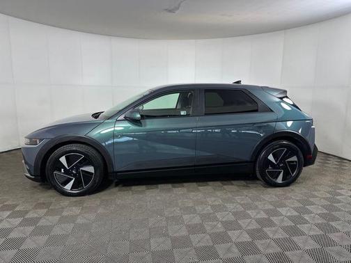 Digital Teal 2026 Hyundai IONIQ 5 SE