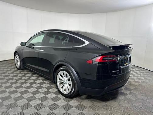 2016 Tesla Model X 90D