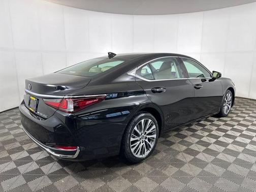 2021 Lexus ES 250 Base