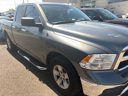 Photo 2 of 4 of 2013 RAM 1500 SLT