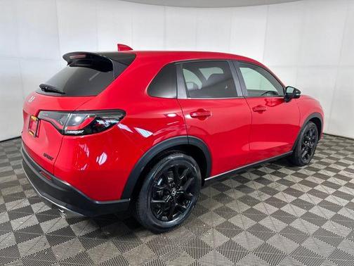 2025 Honda HR-V 2WD Sport