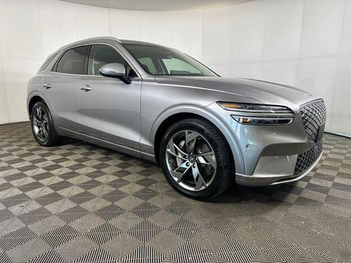 Savile Silver 2024 Genesis Electrified GV70 Advanced AWD