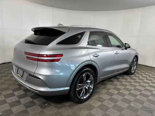 Savile Silver 2024 Genesis Electrified GV70 Advanced AWD