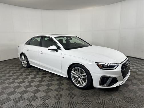 2022 Audi A4 45 S line Premium Plus