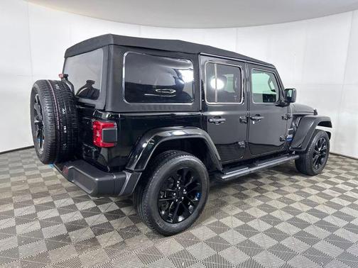 2022 Jeep Wrangler Unlimited 4xe Sahara