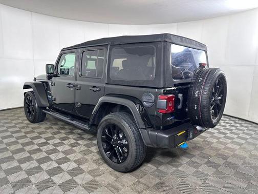 2022 Jeep Wrangler Unlimited 4xe Sahara