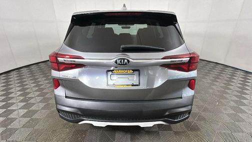 Steel Gray 2021 Kia Seltos LX