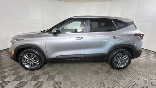 Steel Gray 2021 Kia Seltos LX