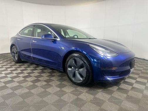 2019 Tesla Model 3 Standard Range Plus