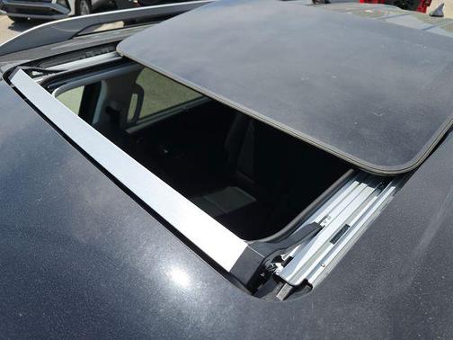 Abyss Black Pearl 2026 Hyundai PALISADE SEL Premium 8P