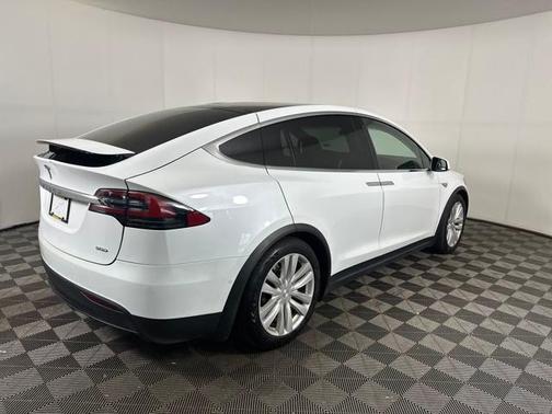 2016 Tesla Model X 90D