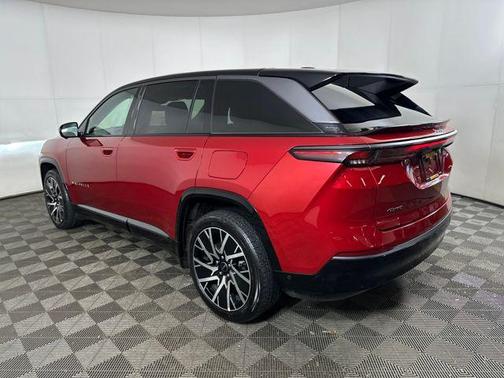 Red Hot Pearlcoat 2025 Jeep Wagoneer S Limited