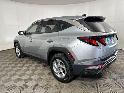 2024 Hyundai TUCSON SE