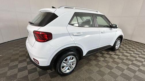 Ceramic White 2020 Hyundai VENUE SEL