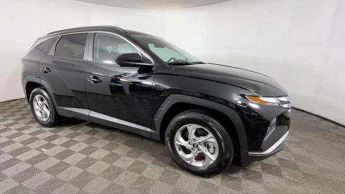 Black Pearl 2024 Hyundai TUCSON SEL