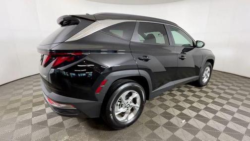 Black Pearl 2024 Hyundai TUCSON SEL